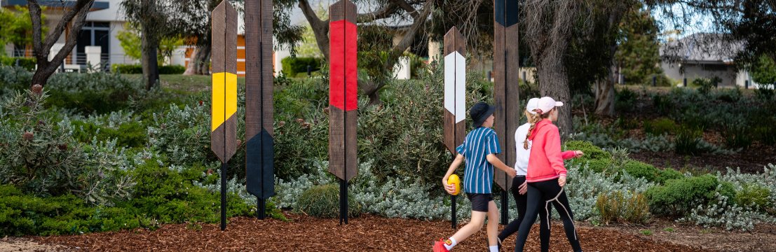 Image of community members walking in Knight Avenue Reserve in Yokine